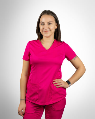 Uśmiechnięta recepcjonistka CFF